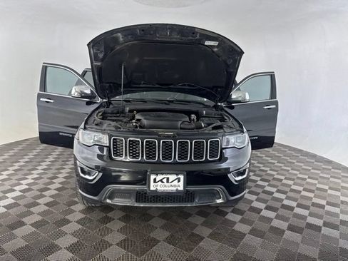 Used 2018 Jeep Grand Cherokee Limited AWD/4WD image 13