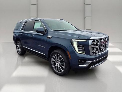 New 2026 GMC Yukon Denali w/ Sun & Power Step Package AWD/4WD image 7