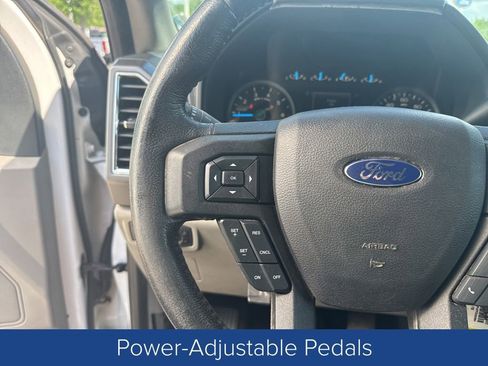 Used 2015 Ford F150 XLT w/ Equipment Group 302A Luxury AWD/4WD image 16