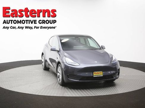 Used 2021 Tesla Model Y Long Range AWD/4WD image 46