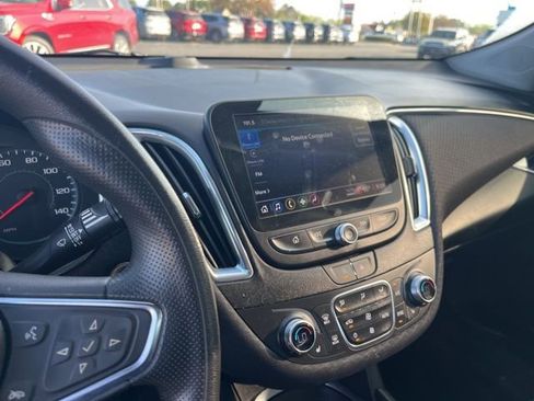 Used 2023 Chevrolet Malibu LT w/ Driver Confidence Package FWD image 21