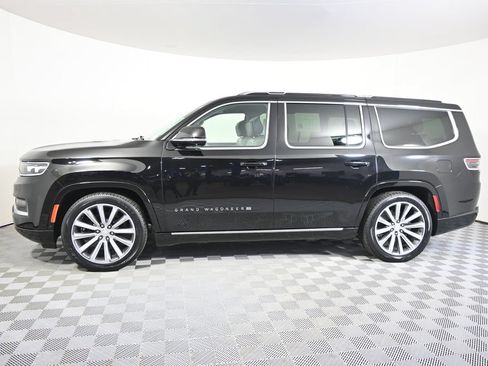 Used 2022 Jeep Grand Wagoneer Series II AWD/4WD image 2