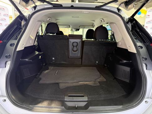 Used 2019 Nissan Rogue SV AWD/4WD image 39