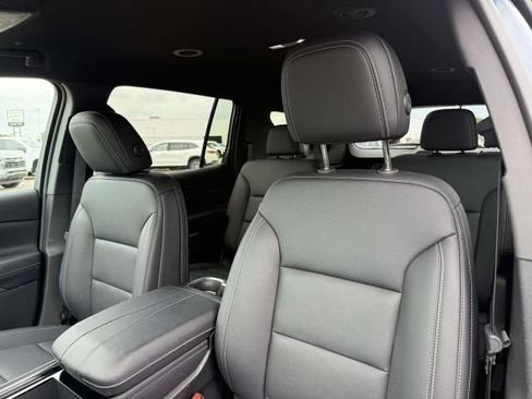 Used 2026 Chevrolet Traverse LT AWD/4WD image 12