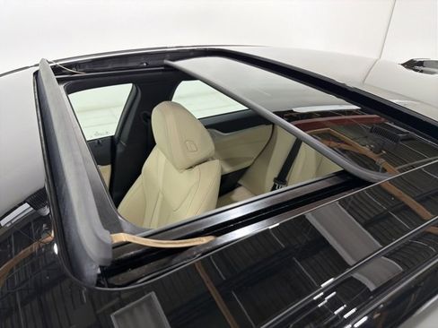 Used 2025 BMW i4 xDrive40i w/ Parking Assistance Package image 27