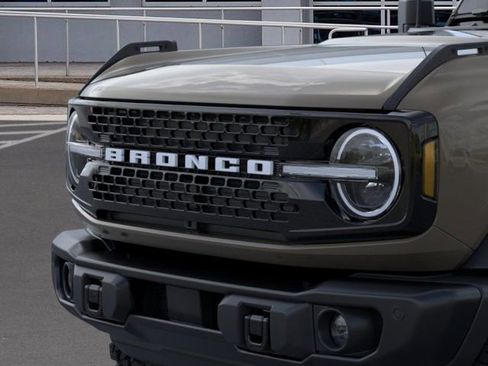 New 2026 Ford Bronco Badlands AWD/4WD image 19