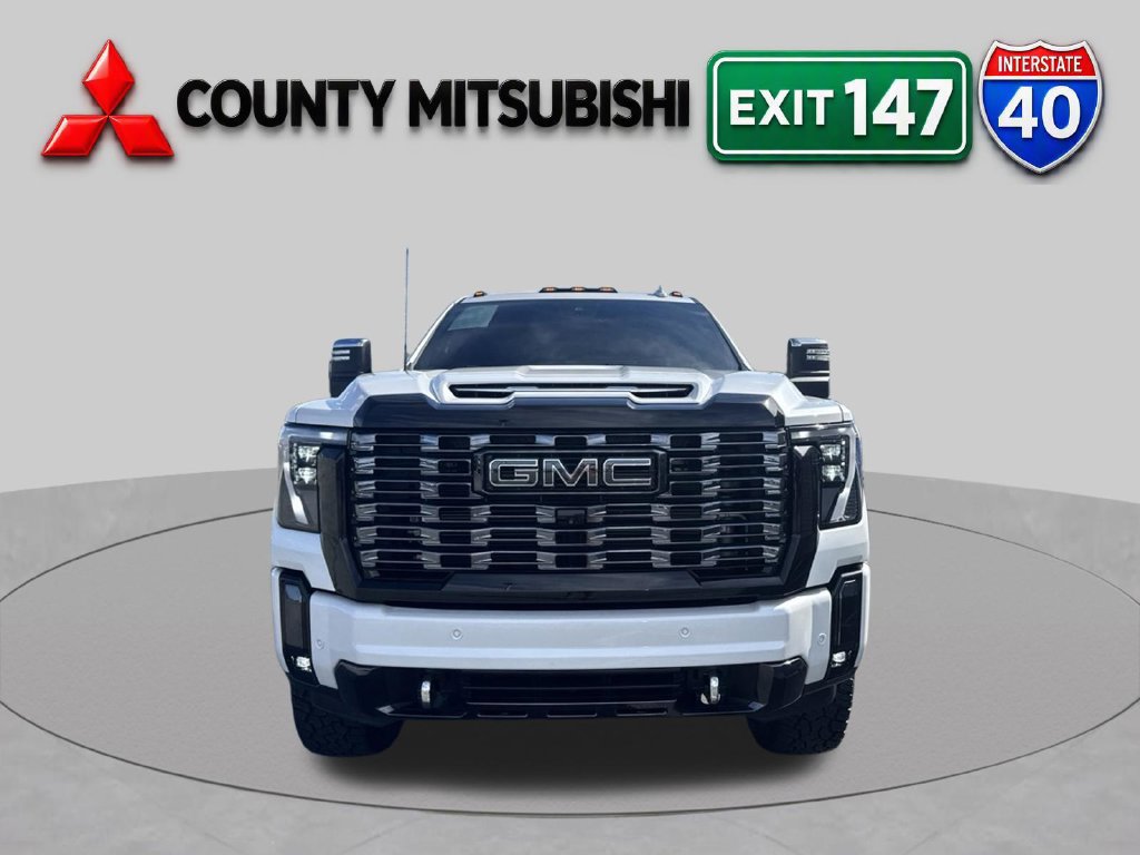 Used 2025 GMC Sierra 2500 Denali Ultimate w/ Max Trailering Package AWD/4WD image 2