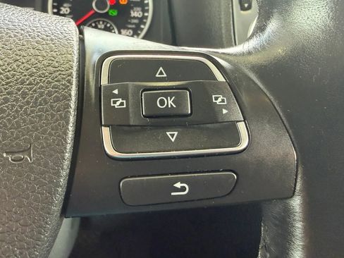 Used 2016 Volkswagen Tiguan SE FWD image 14