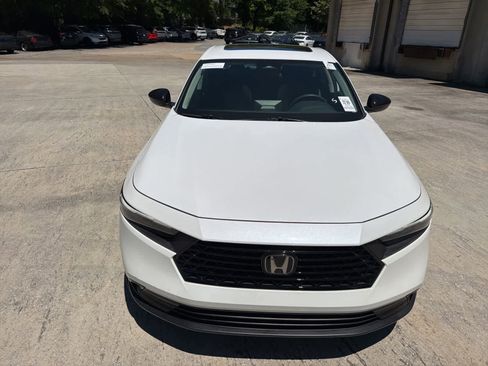 Certified 2025 Honda Accord SE image 15