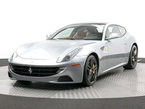 Used 2015 Ferrari FF image 2
