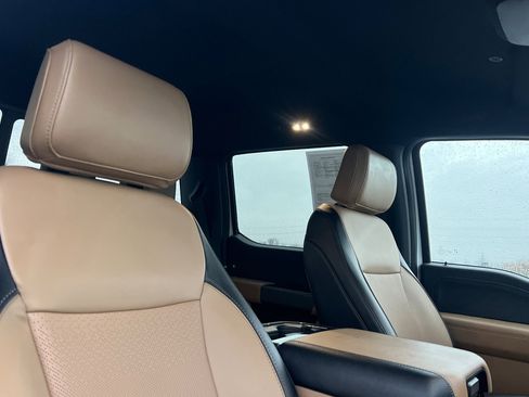 Used 2024 Ford F350 Lariat image 16