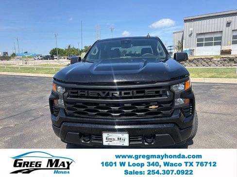 Used 2023 Chevrolet Silverado 1500 Custom RWD image 9