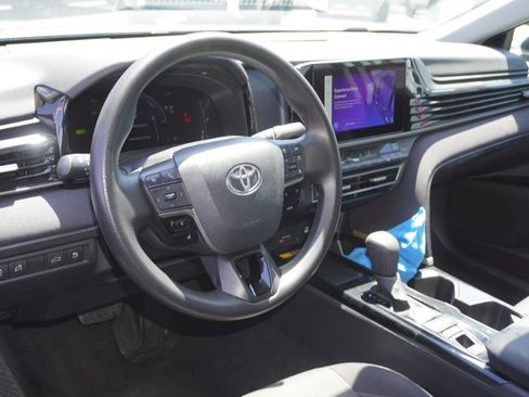Used 2025 Toyota Camry LE FWD image 8