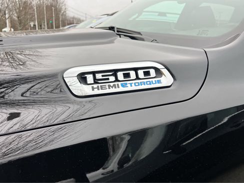 Used 2024 RAM 1500 Laramie image 7