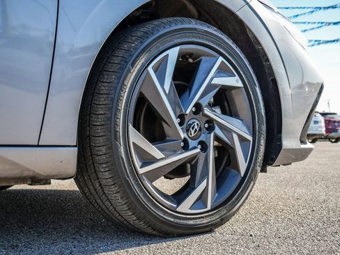 Used 2025 Hyundai Elantra SEL image 9