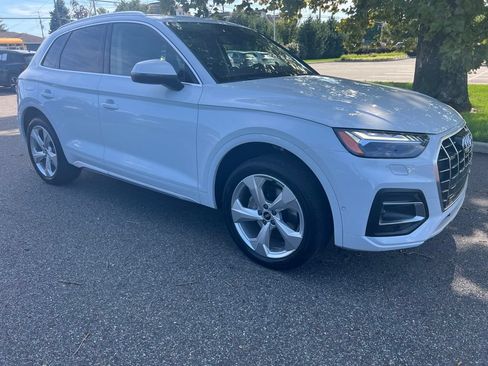Used 2021 Audi Q5 Prestige w/ Prestige Package AWD/4WD image 3