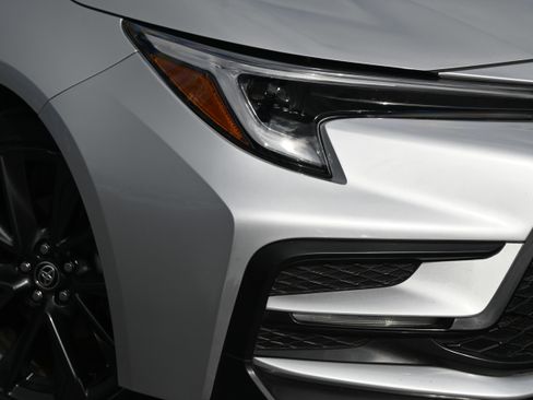 Used 2024 Toyota Corolla SE image 12