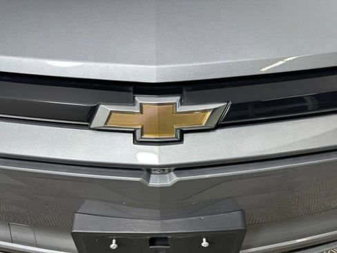 Used 2024 Chevrolet Blazer EV LT image 9