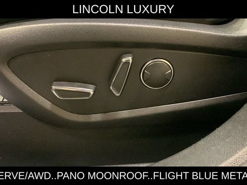 Used 2023 Lincoln Nautilus Reserve AWD/4WD image 32