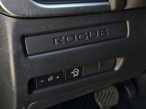 Certified 2026 Nissan Rogue S FWD image 18
