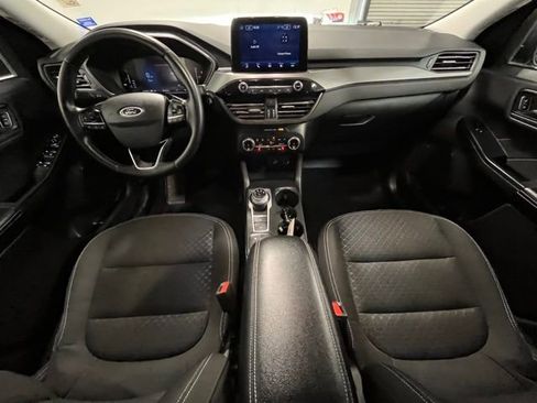Used 2024 Ford Escape Active image 17