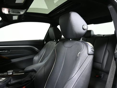 Used 2019 BMW 430i xDrive Coupe w/ M Sport Package AWD/4WD image 5