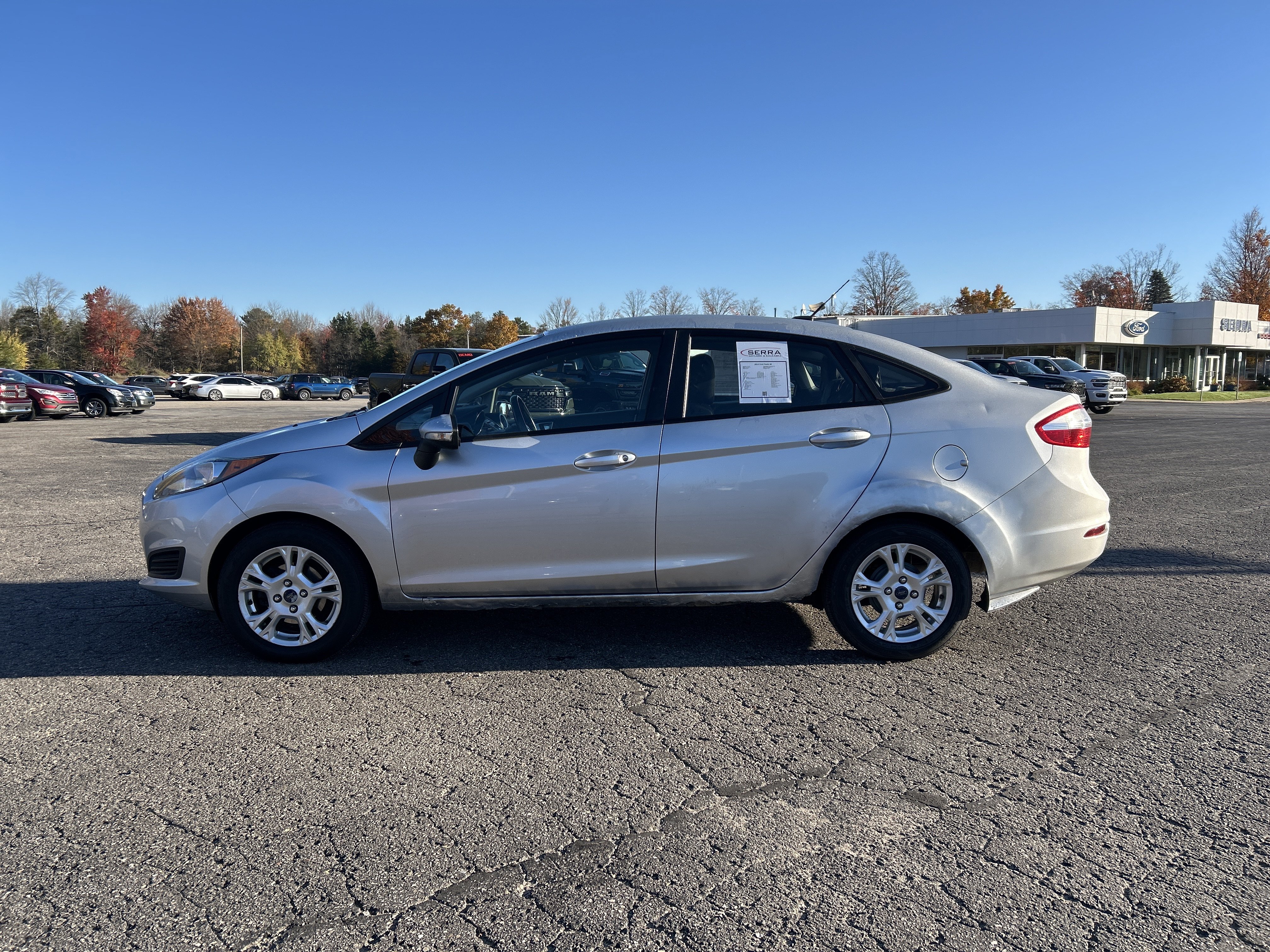 Used 2014 Ford Fiesta SE FWD image 6