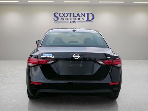 Used 2024 Nissan Sentra SV FWD image 7