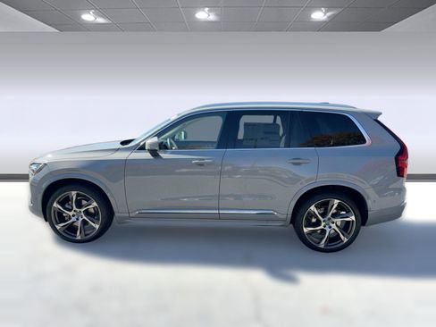 New 2026 Volvo XC90 B6 Ultra image 2