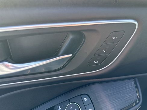 Used 2024 Nissan Rogue Platinum w/ Platinum Premium Package image 14