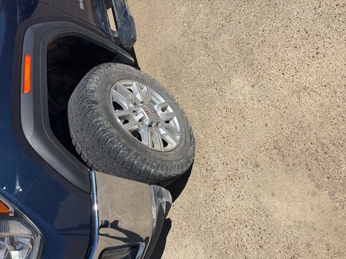 Used 2022 GMC Sierra 3500 SLE w/ SLE Convenience Package image 2