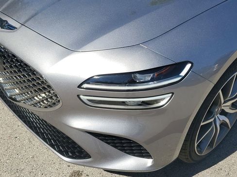Used 2025 Genesis G70 2.5T image 11