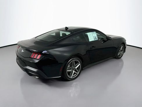 Used 2026 Ford Mustang Coupe RWD image 7