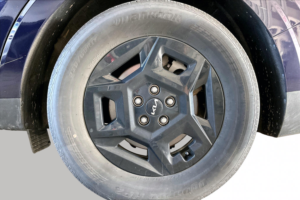 Used 2026 Kia Carnival FWD image 30