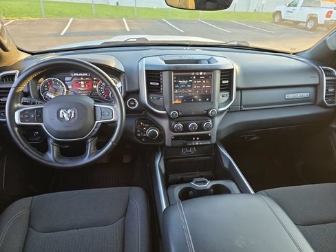 Used 2022 RAM 1500 Big Horn AWD/4WD image 12