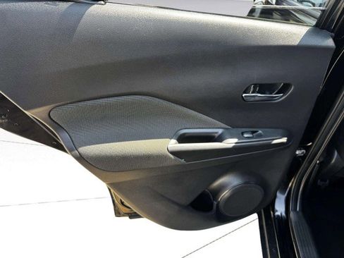 Used 2019 Nissan Kicks SV image 37