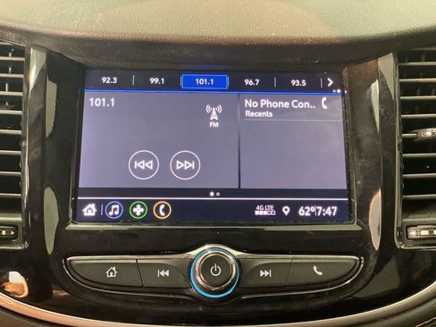 Used 2022 Chevrolet Trax LT w/ Driver Confidence Package AWD/4WD image 18