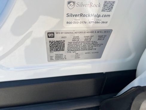 Used 2024 Chevrolet Equinox LT FWD image 16