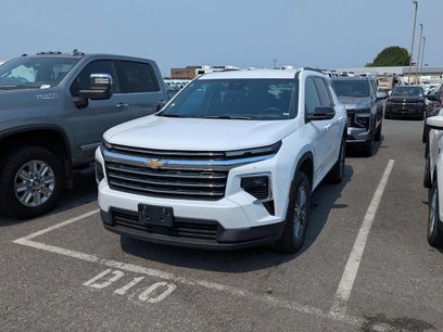 Used 2026 Chevrolet Traverse LT