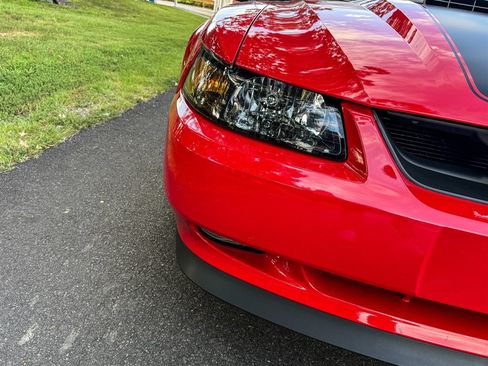 Used 2004 Ford Mustang Mach 1 RWD image 11