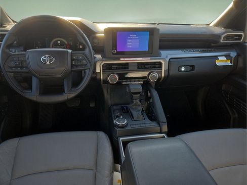 Certified 2026 Toyota Tacoma SR5 AWD/4WD image 15