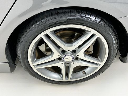 Used 2014 Mercedes-Benz CLA 250 image 34