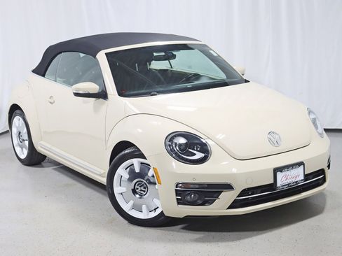Used 2019 Volkswagen Beetle 2.0T Final Edition SEL image 2