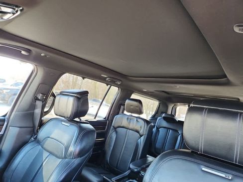 Used 2022 Jeep Grand Wagoneer Series I AWD/4WD image 15