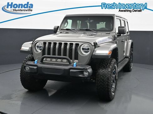Used 2022 Jeep Wrangler Unlimited Rubicon 4xe w/ Steel Bumper Group AWD/4WD image 3