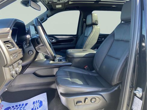 Used 2023 Chevrolet Suburban RST w/ Luxury Package AWD/4WD image 18