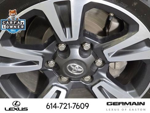 Used 2016 Toyota Tacoma TRD Sport image 14