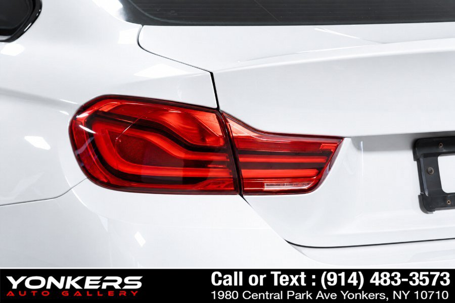 Used 2019 BMW M4 Coupe w/ Competition Package RWD image 20