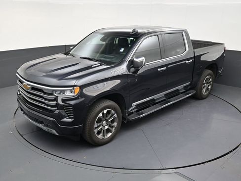 Used 2023 Chevrolet Silverado 1500 High Country w/ Technology Package RWD image 12