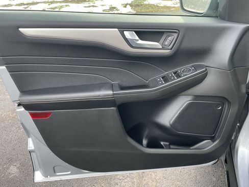 Used 2022 Ford Escape SEL image 12